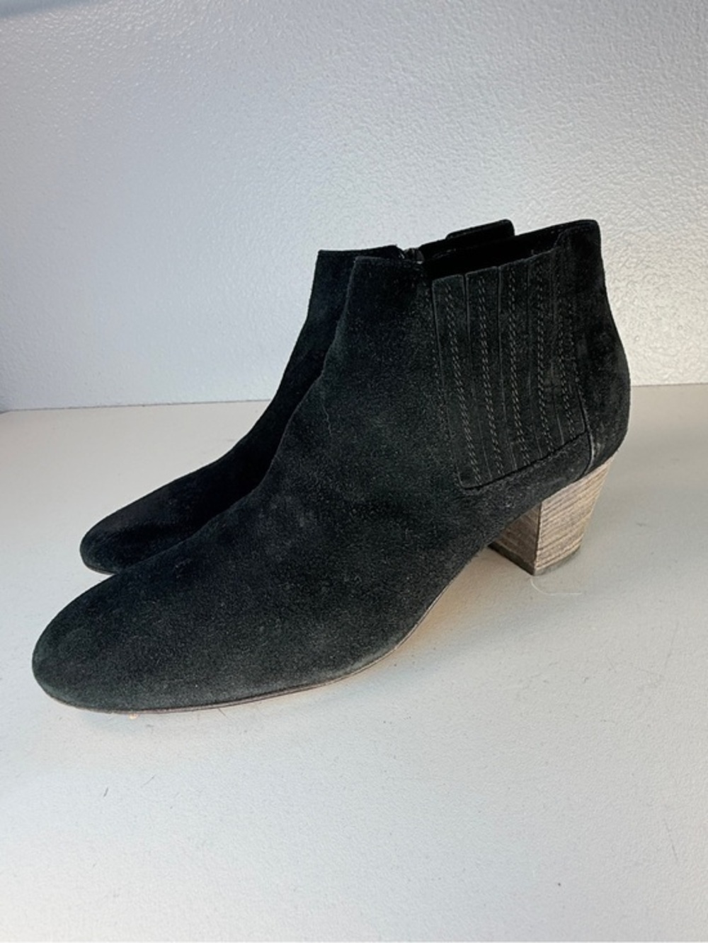 Aquatalia Black Suede Ankle Boots Made In Italy Size 9